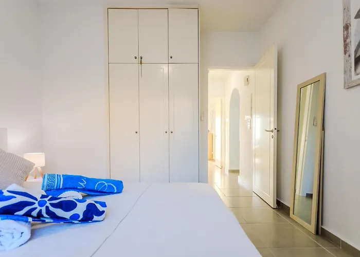 アパート Sunset Sea View In キッソネルガ