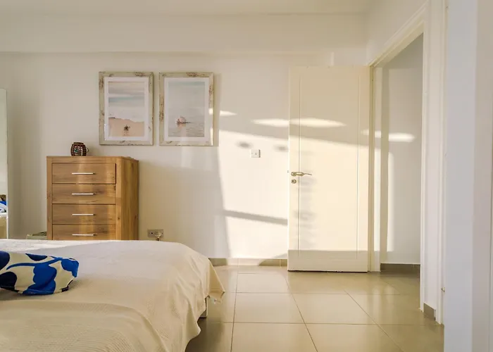 Апартаменты Sunset Sea View In